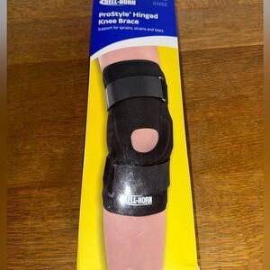 Bell-Horn Pro Style Hinged Knee Brace  Size Medium Open Box